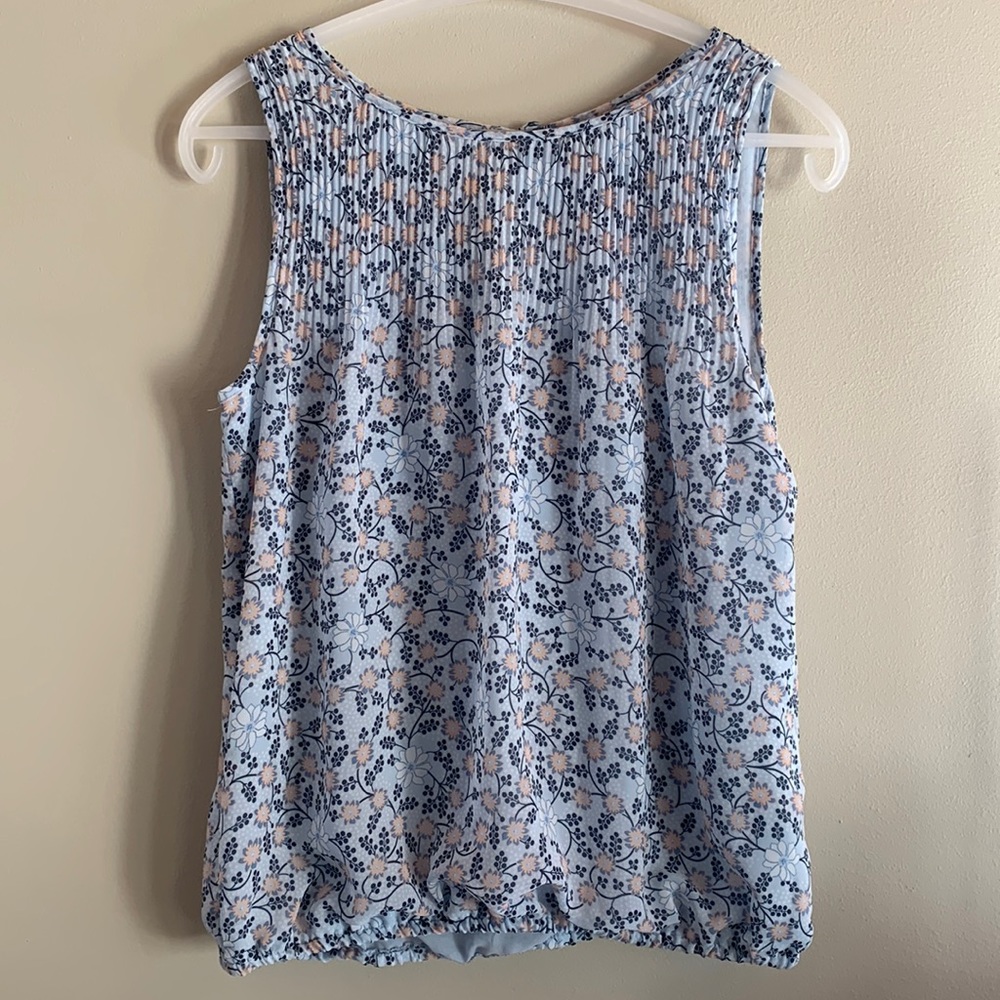 Max Studio Sleeveless Blouse